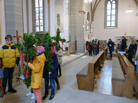 Palmsontag in St. Crescentius - Beginn der Heiligen Woche (Foto: Karl-Franz Thiede)